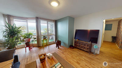 Appartement - 98 m² - 5 pièces