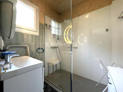 Maison - 99 m² - 6 pièces