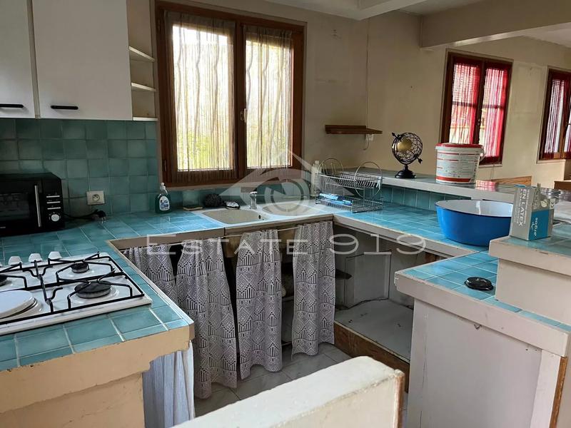 Villa - 215 m² - 9 pièces