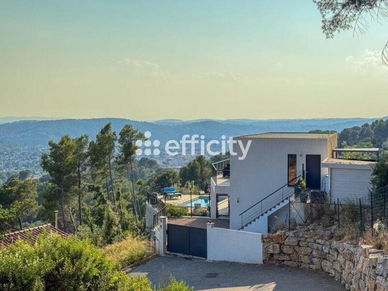 Villa - 152 m² - 4 pièces