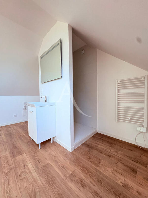 Maison - 115 m² - 6 pièces