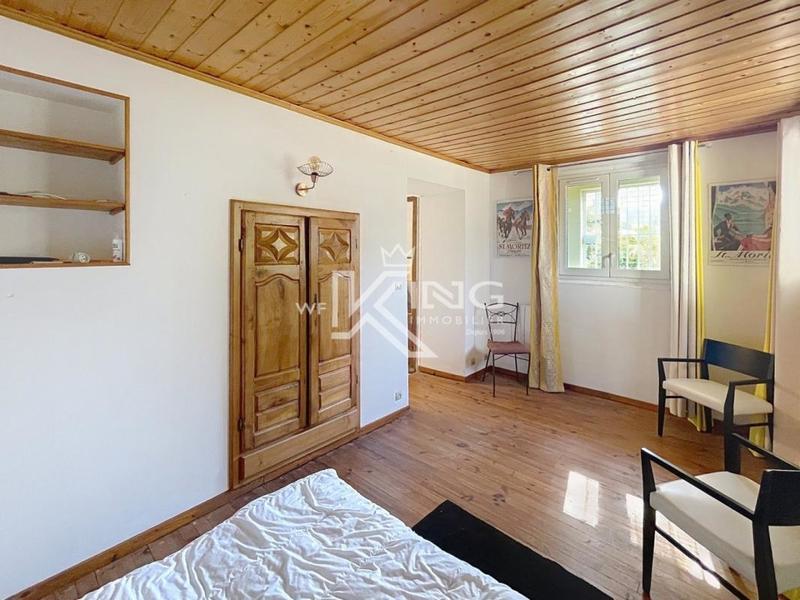 Appartement - 90 m² - 3 pièces