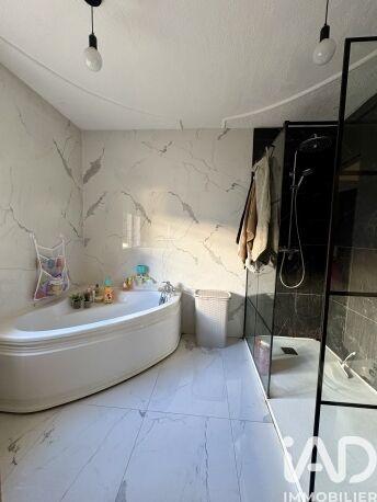 Maison - 145 m² - 5 pièces