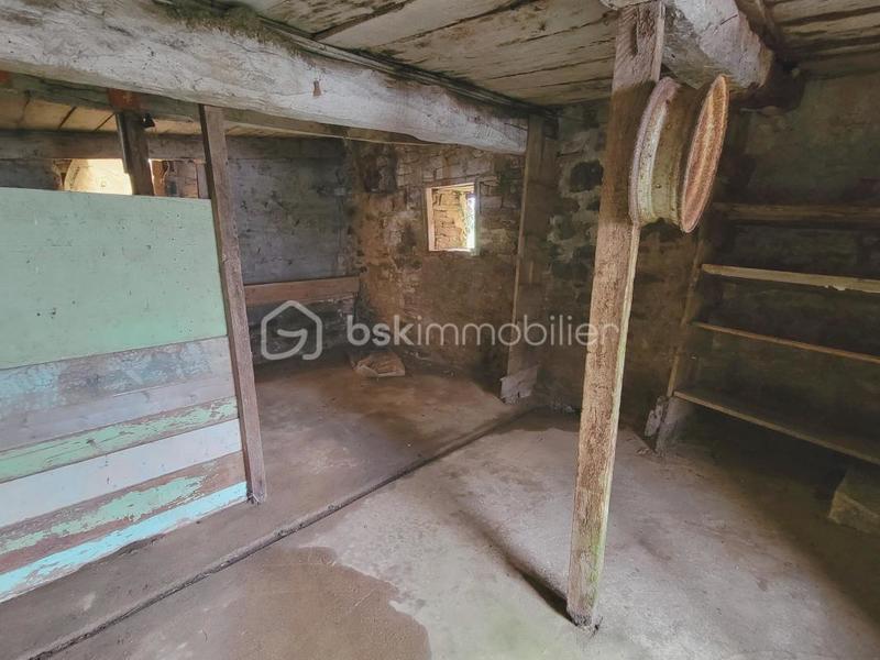 Maison en pierre - 137 m² - 7 pièces