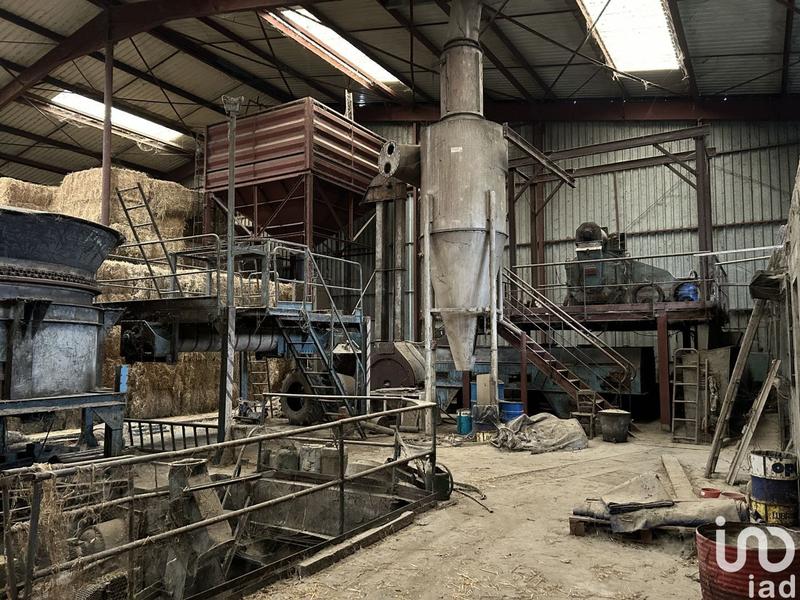 Local commercial - 2 900 m²