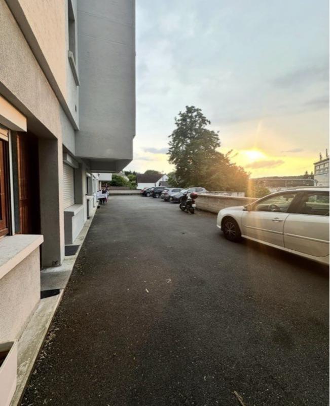 Studio - 25 m² - 1 pièce