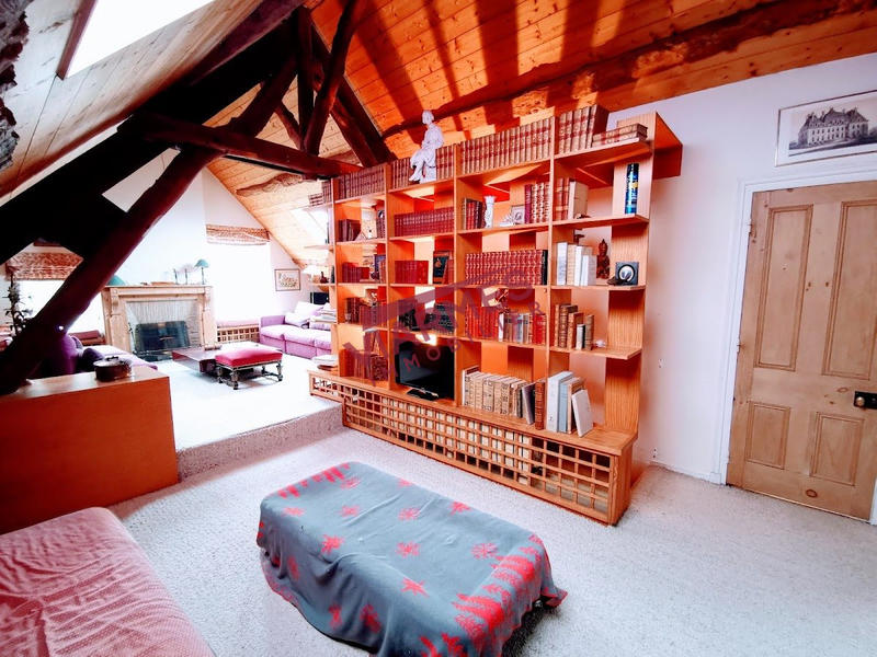 Maison - 180 m² - 6 pièces