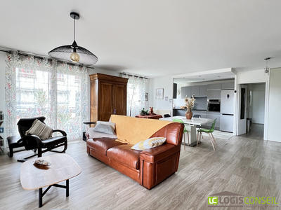 Appartement - 82 m² - 4 pièces