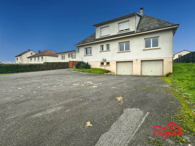 Maison - 180 m² - 7 pièces