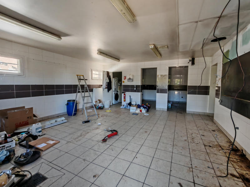 Maison - 250 m² - 8 pièces