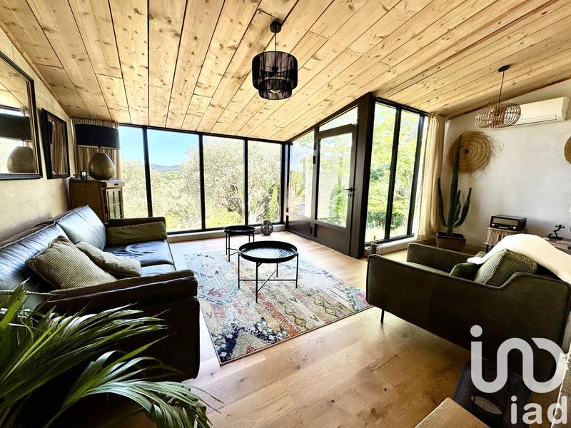 Maison - 230 m² - 8 pièces