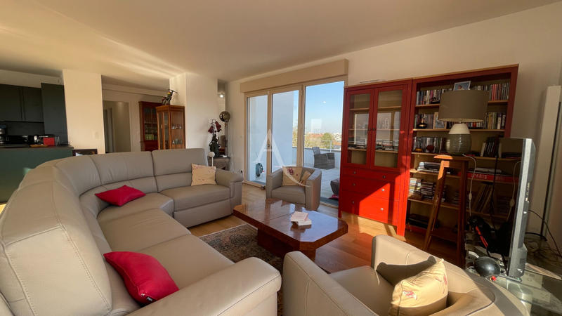 Appartement - 128 m² - 5 pièces