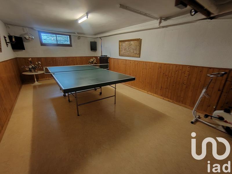 Maison - 200 m² - 8 pièces