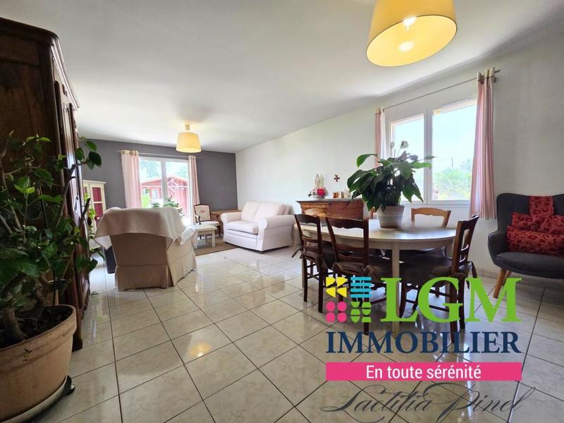 Maison - 206 m² - 8 pièces