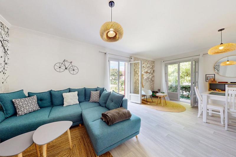 Maison - 93 m² - 4 pièces