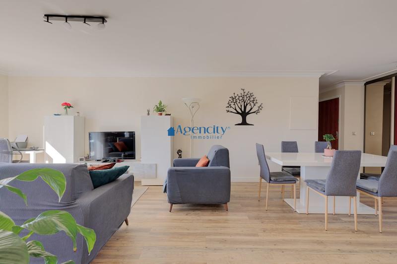 Duplex - 98 m² - 4 pièces