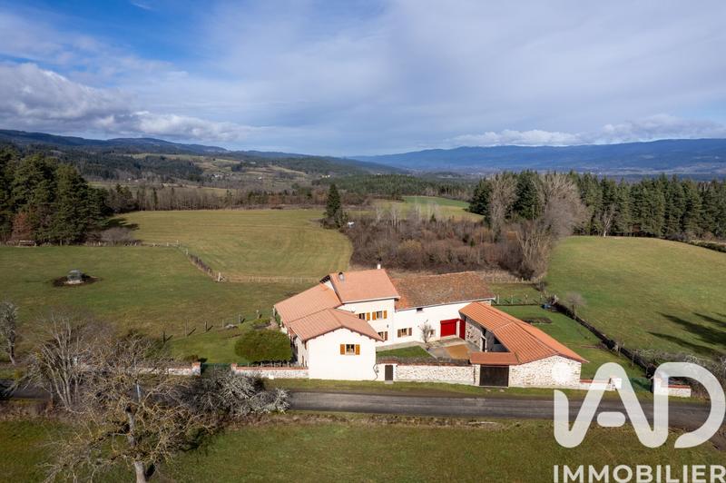 Maison - 280 m² - 11 pièces