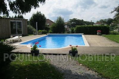 Maison - 210 m² - 8 pièces