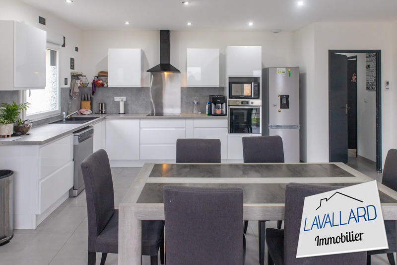 Maison - 130 m² - 5 pièces