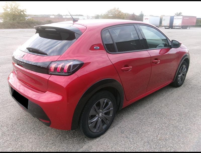 Peugeot E-208 Allure Pack