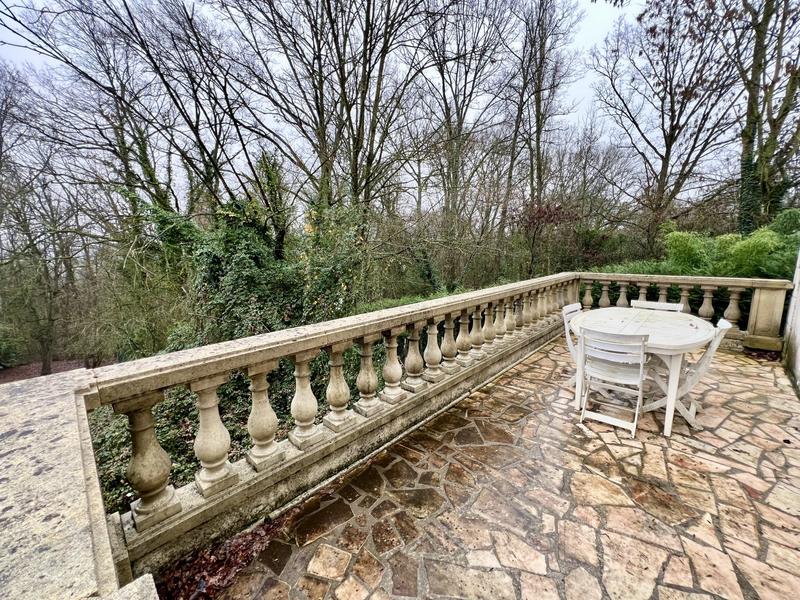 Maison - 200 m² - 6 pièces