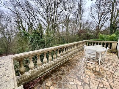 Maison - 200 m² - 6 pièces