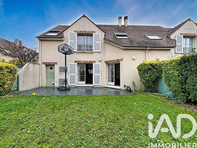 Maison - 110 m² - 5 pièces