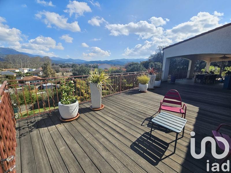 Maison - 327 m² - 11 pièces