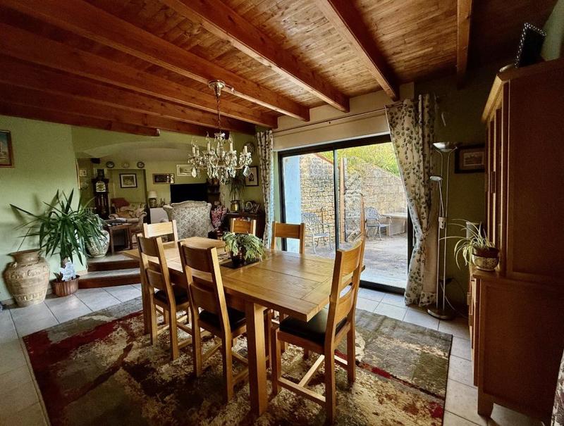 Maison en pierre - 144 m² - 7 pièces