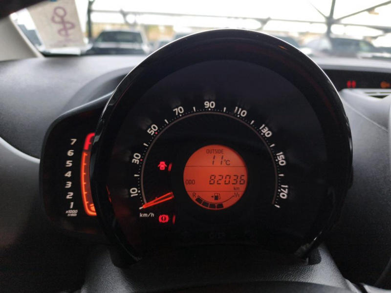 Toyota Aygo 1.0 Vtt i X Play 5 portes