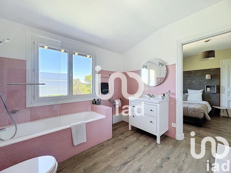 Maison de maîtres - 235 m² - 9 pièces