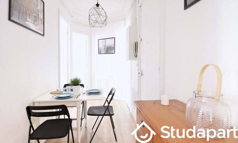 Chambre - 15 m² - 1 pièce