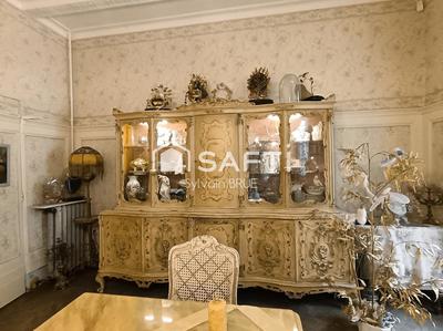 Château - 433 m² - 12 pièces