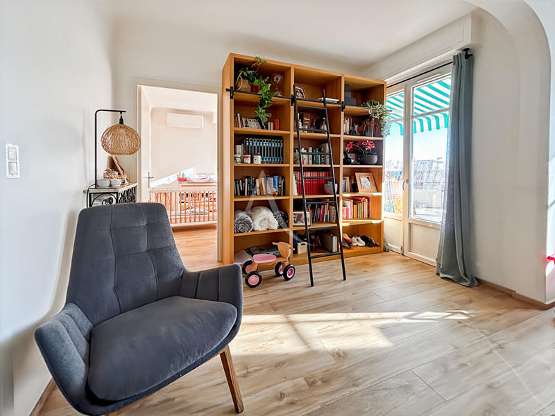 Appartement - 81 m² - 3 pièces