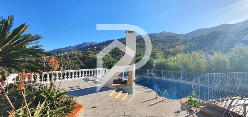 Maison - 158 m² - 6 pièces