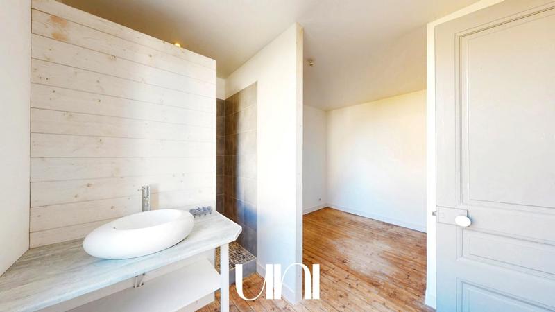 Maison - 77 m² - 4 pièces