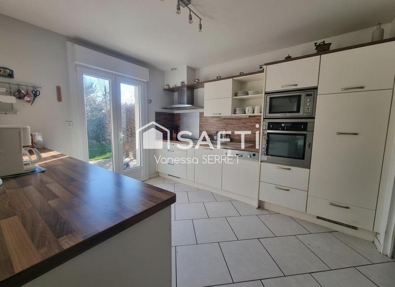 Maison - 121 m² - 5 pièces