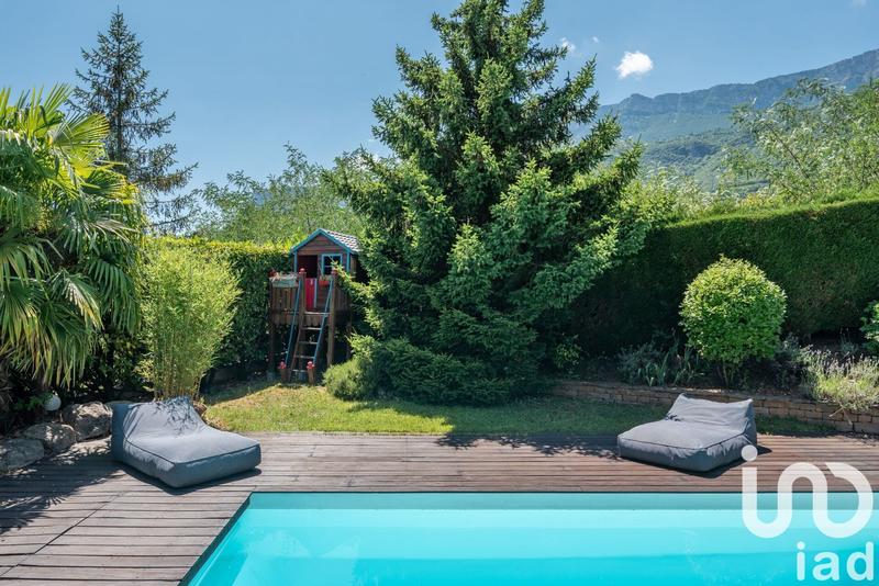 Maison - 152 m² - 6 pièces