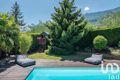 Maison - 152 m² - 6 pièces