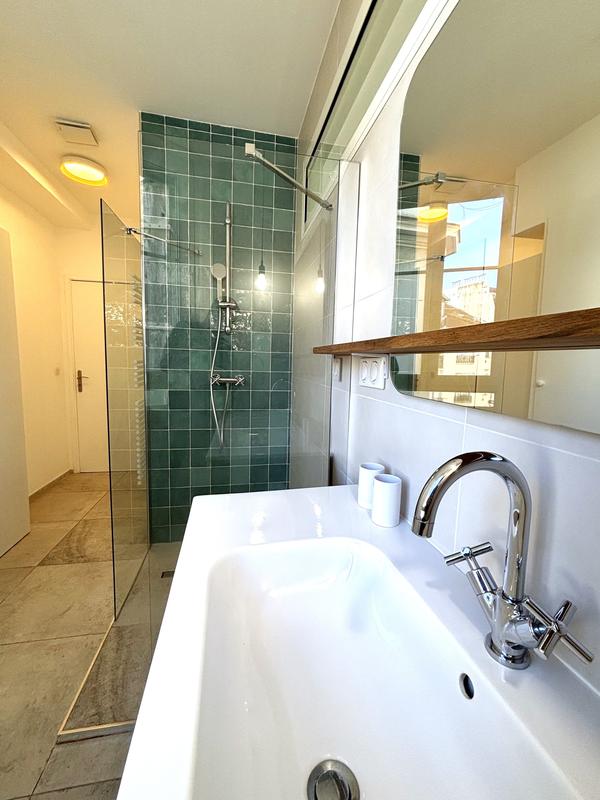 Appartement - 80 m² - 3 pièces