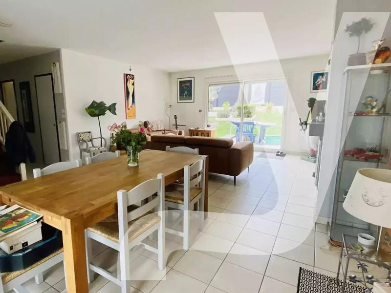 Maison - 138 m² - 7 pièces