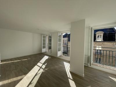 Appartement - 88 m² - 4 pièces