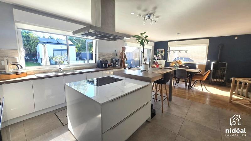 Maison - 139 m² - 6 pièces