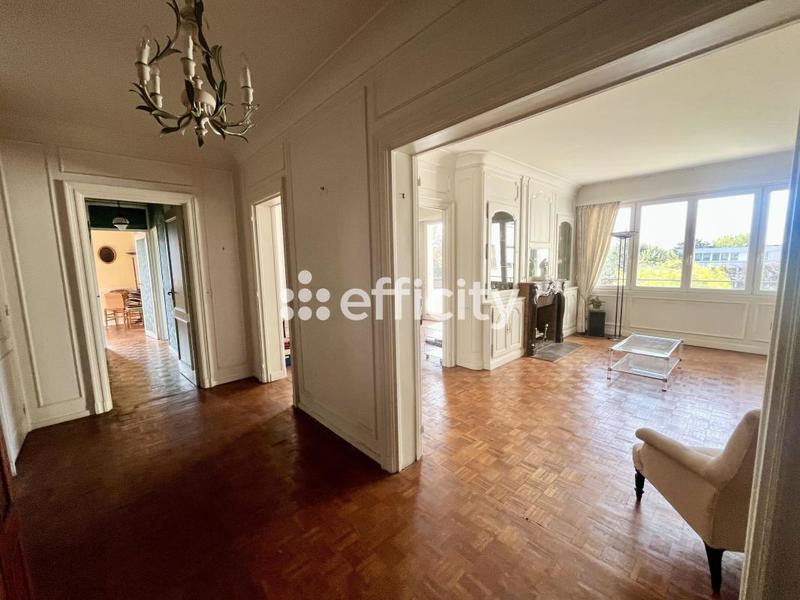 Appartement - 122 m² - 5 pièces