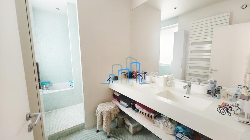 Appartement - 123 m² - 4 pièces