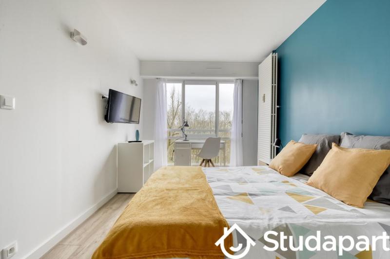 Chambre - 13 m² - 1 pièce