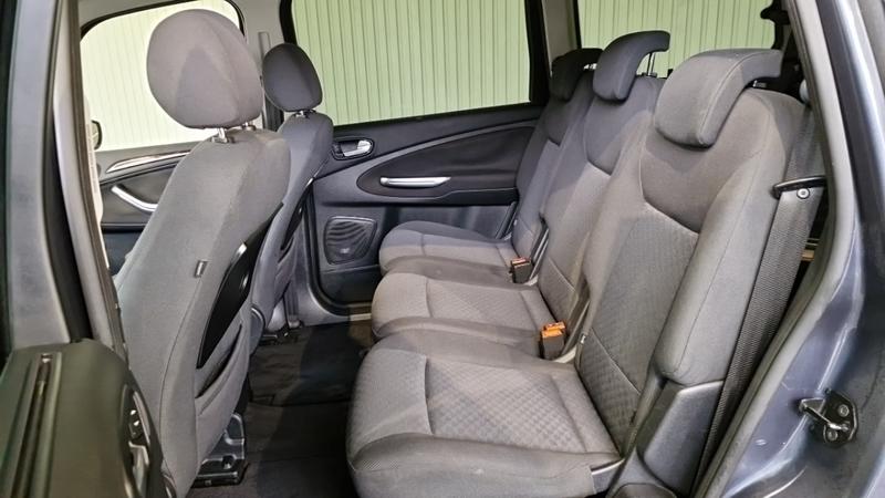 Ford Galaxy II 2.0 Tdci 140 Ghia