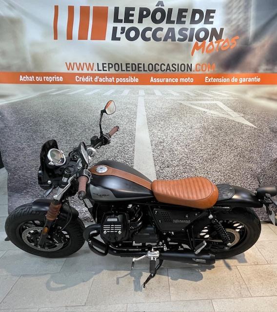 Moto Guzzi V9 Bobber 900