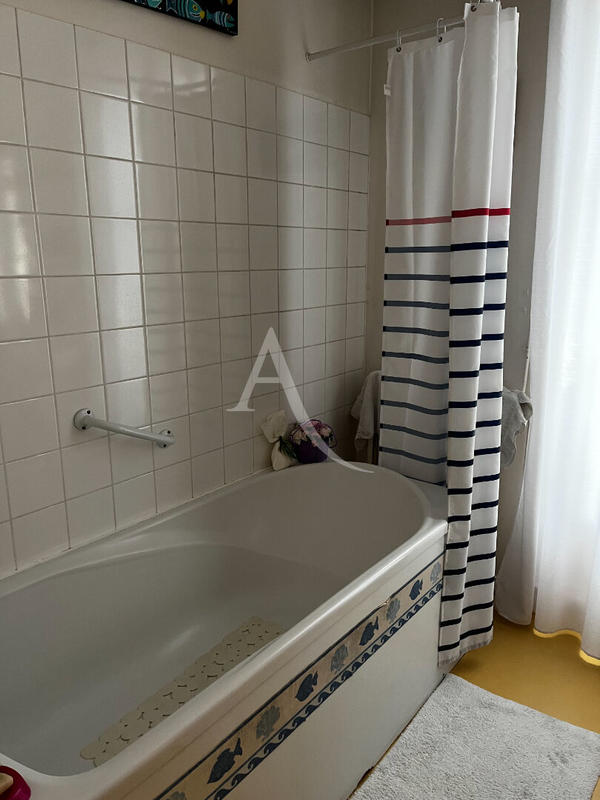 Appartement - 96 m² - 4 pièces