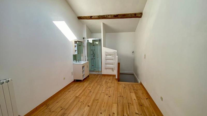 Corps de ferme - 170 m² - 6 pièces